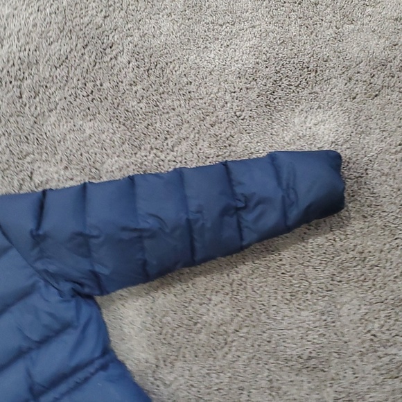 Vintage Tommy Hilfiger Womans puffer coat - Picture 2 of 5